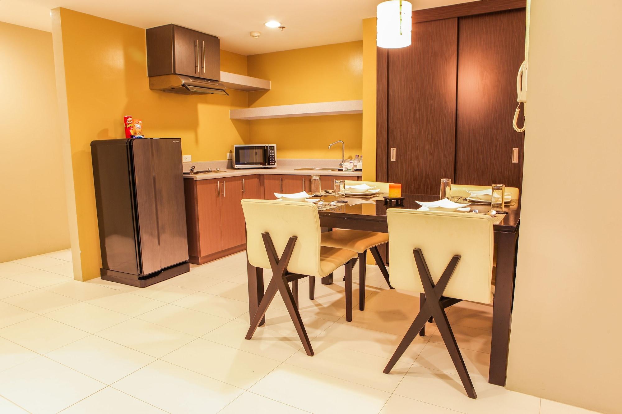 The Exchange Regency Residence Hotel Managed By Hii Pasig City Екстериор снимка
