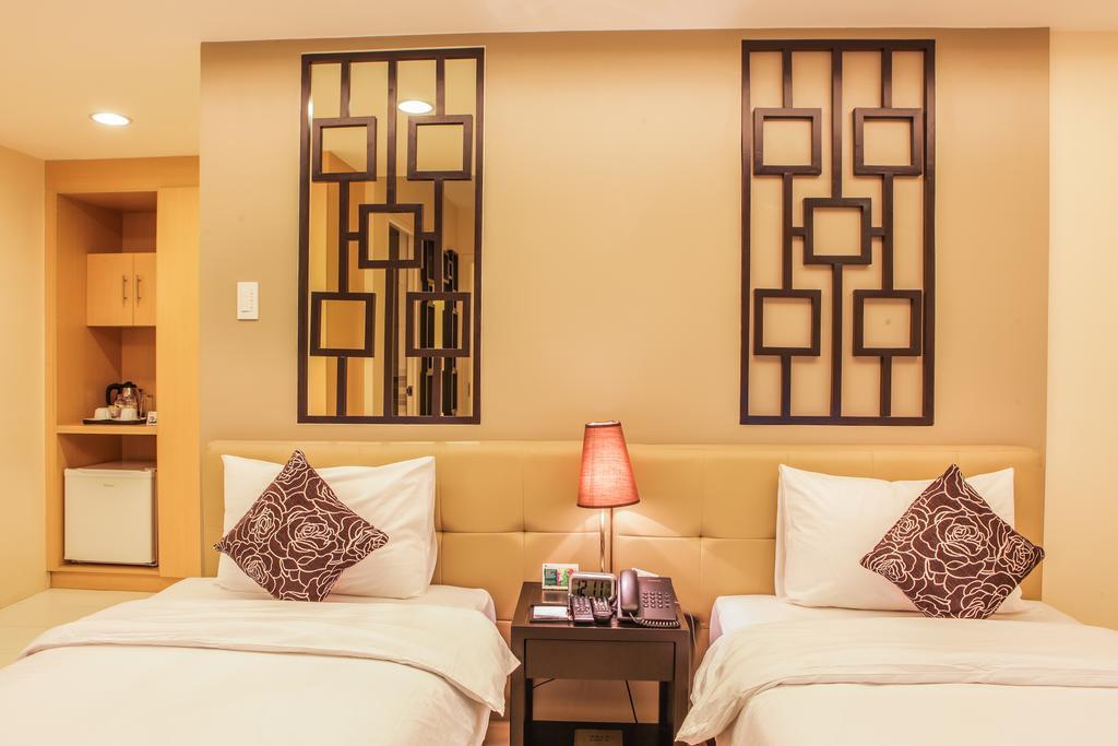 The Exchange Regency Residence Hotel Managed By Hii Pasig City Екстериор снимка