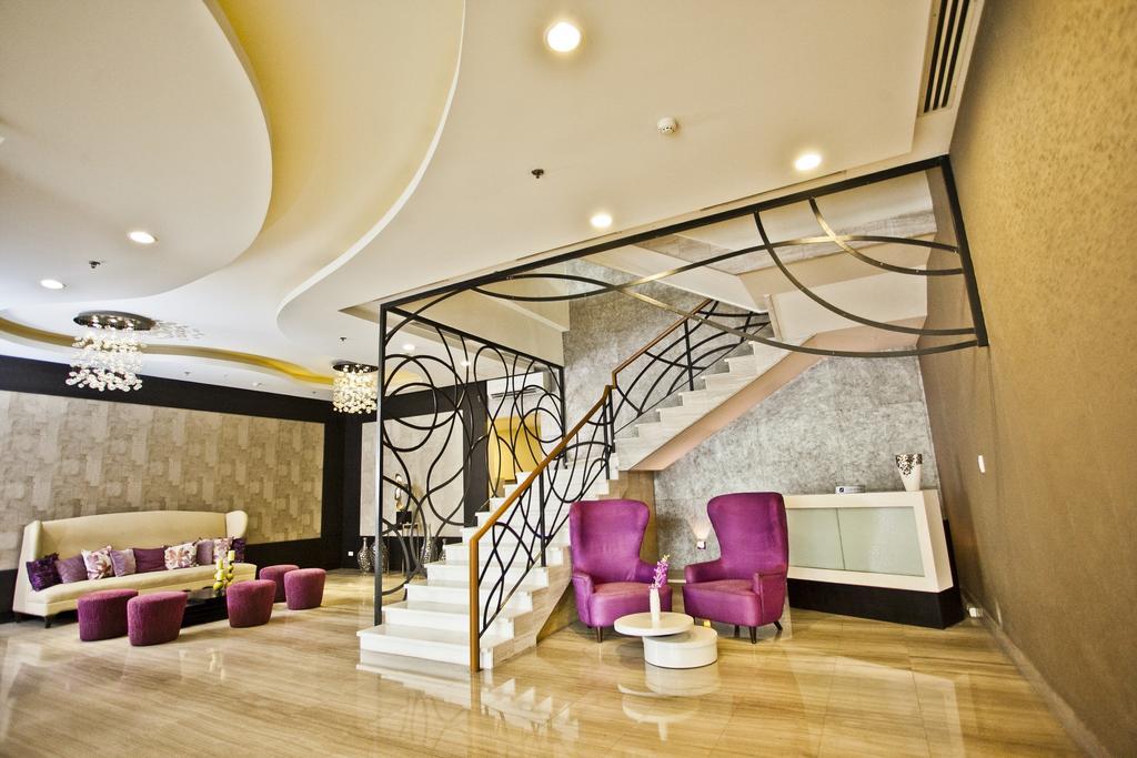 The Exchange Regency Residence Hotel Managed By Hii Pasig City Екстериор снимка